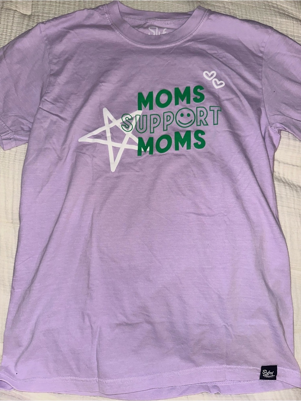 Slyfox Threads Lilac Green "Moms Support Moms" Front Back Graphc Tee -NWOT Small